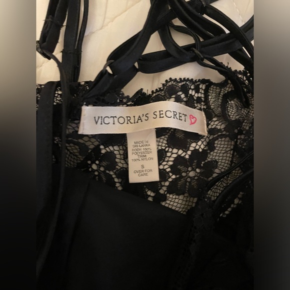 Victorias secret Black lace slip - Picture 2 of 3